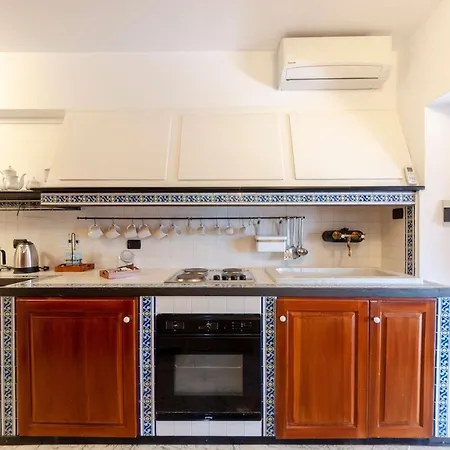Casa Bianca Apartment *
